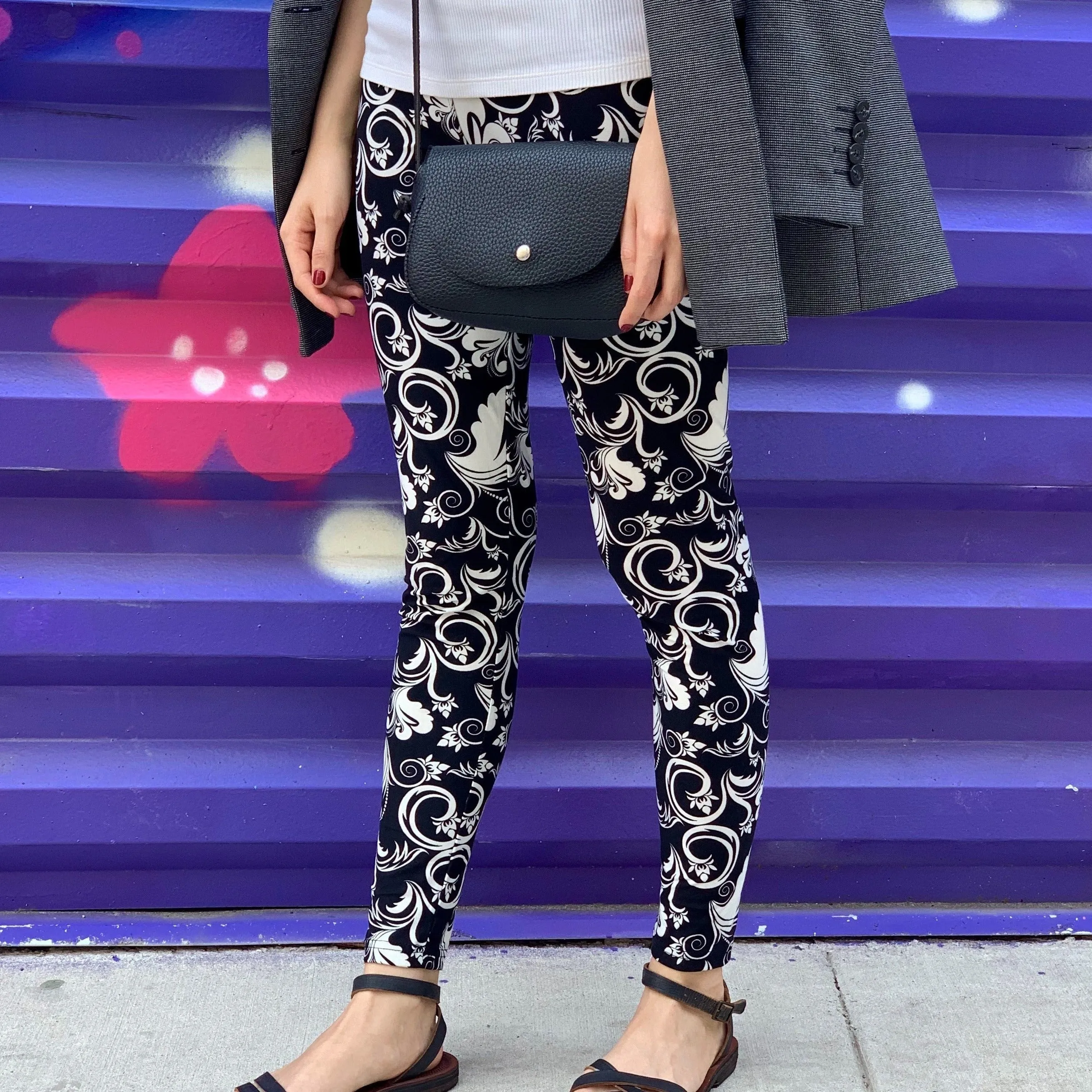 Black & White Swirl Print Leggings