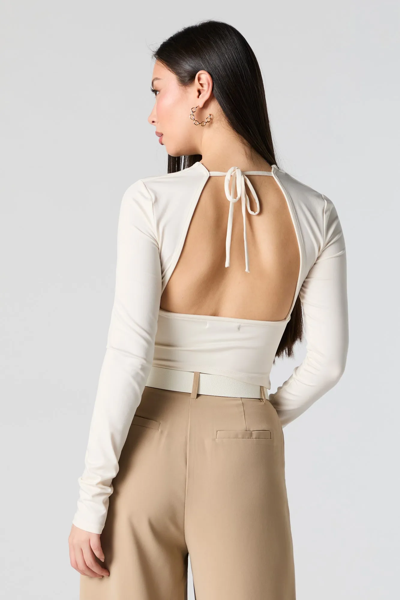 Contour Ruched Long Sleeve Top