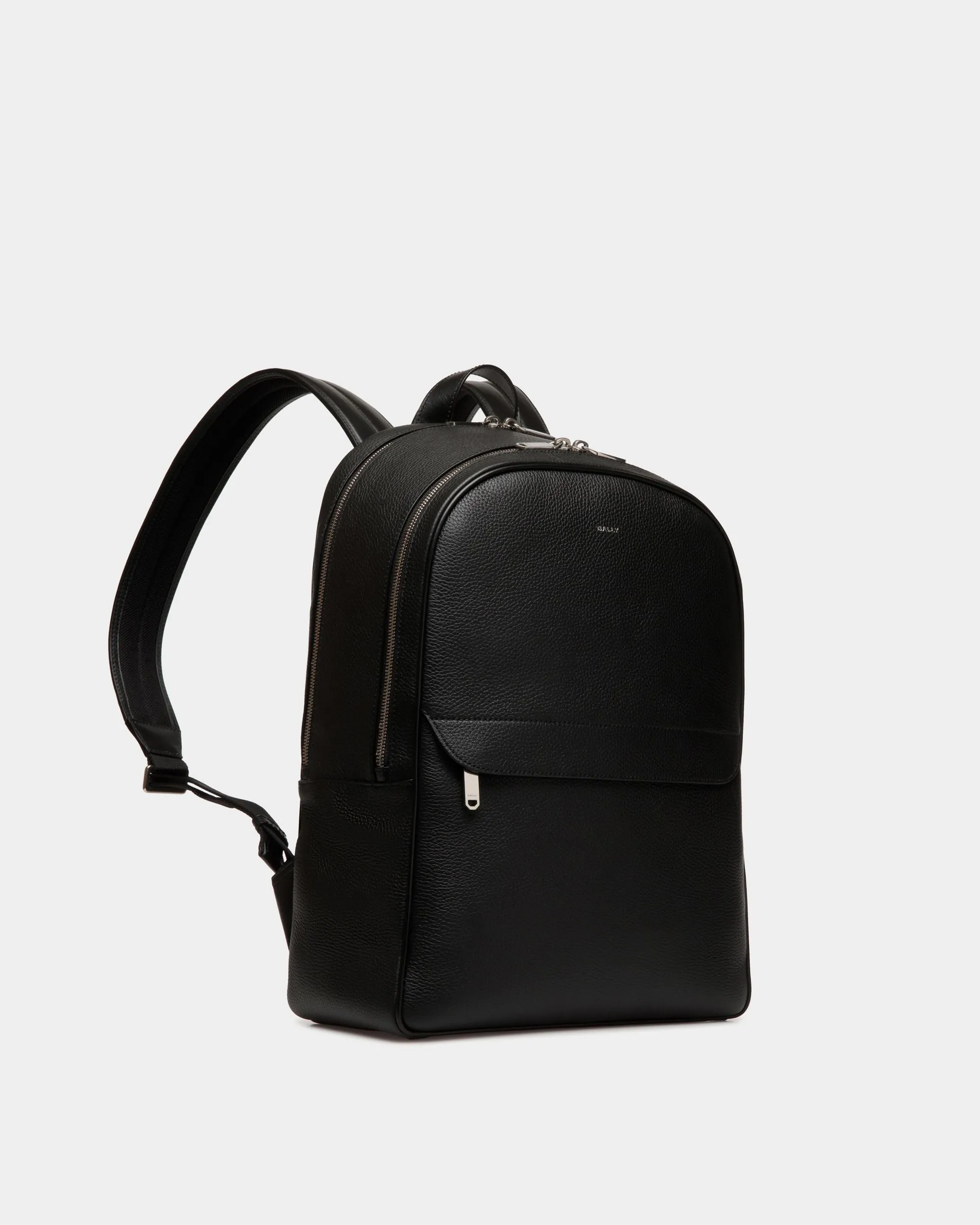 Oeden Backpack In Black Leather 