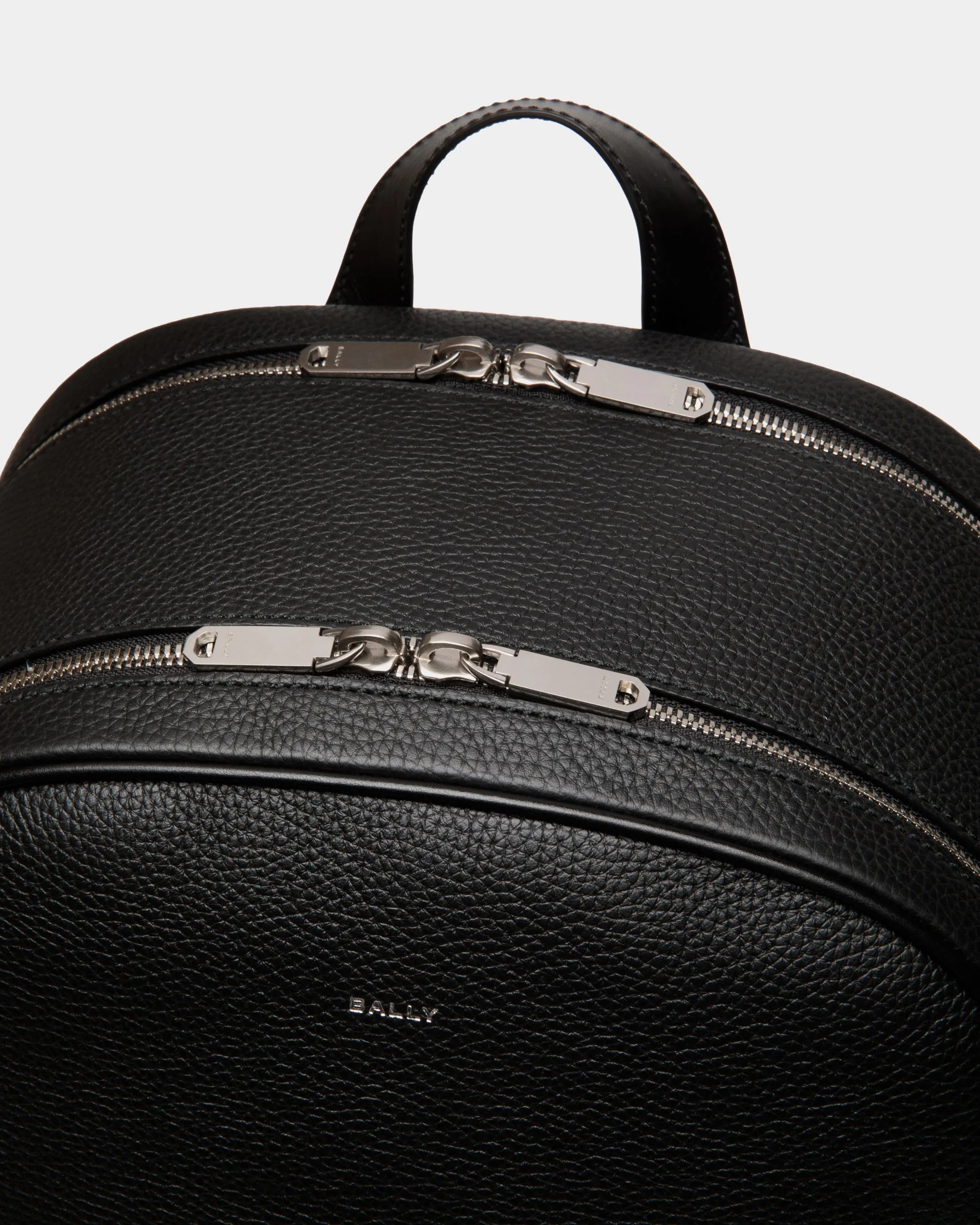 Oeden Backpack In Black Leather 