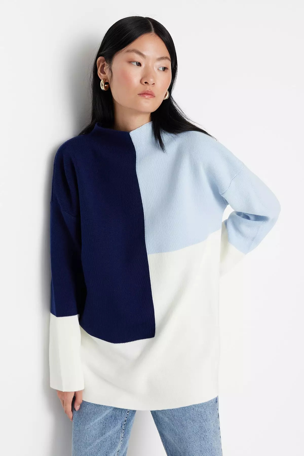 Trendyol Colour Block Knitted Sweater