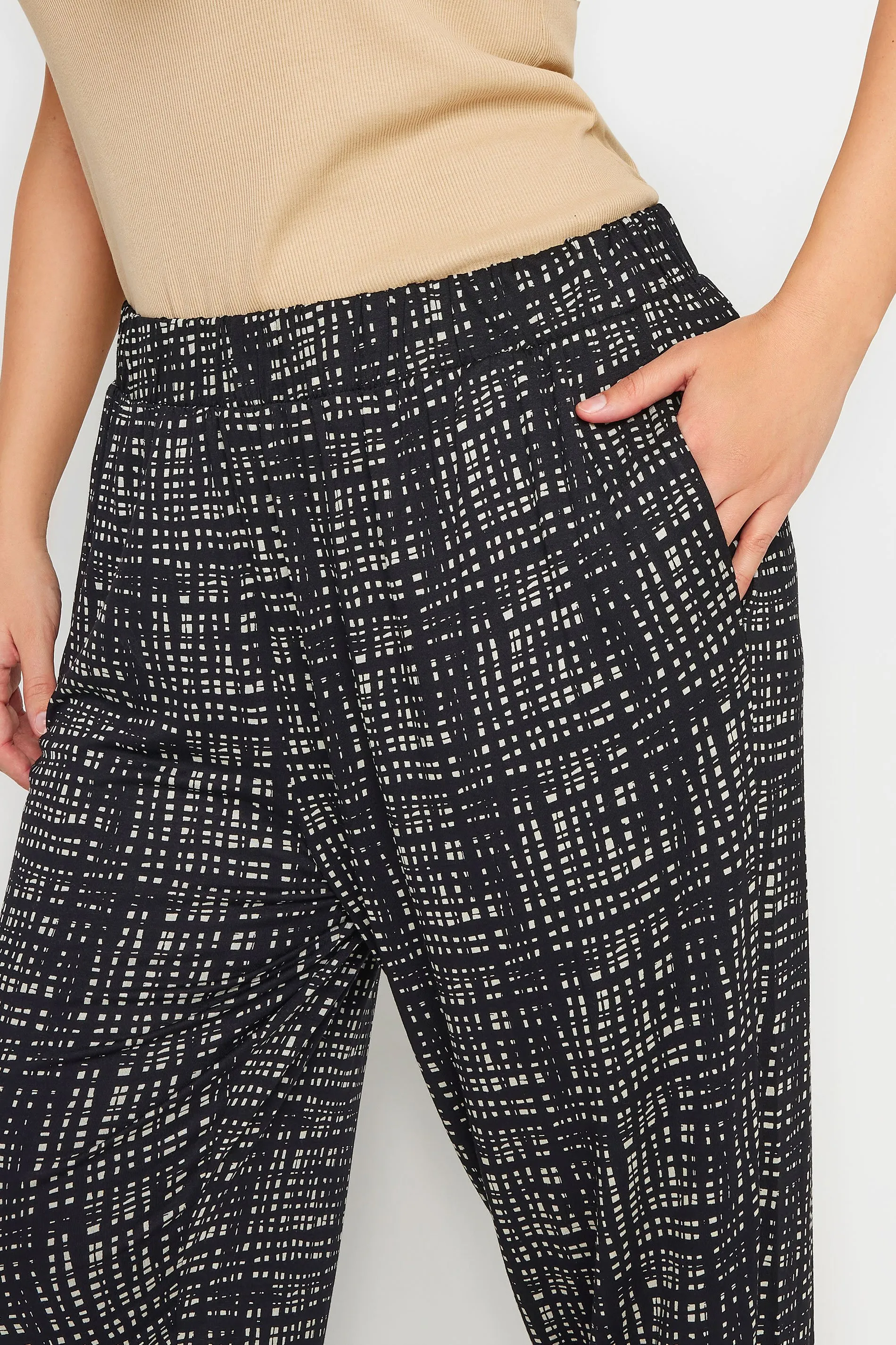 YOURS Curve Black Cropped Stripe Print Harem Joggers